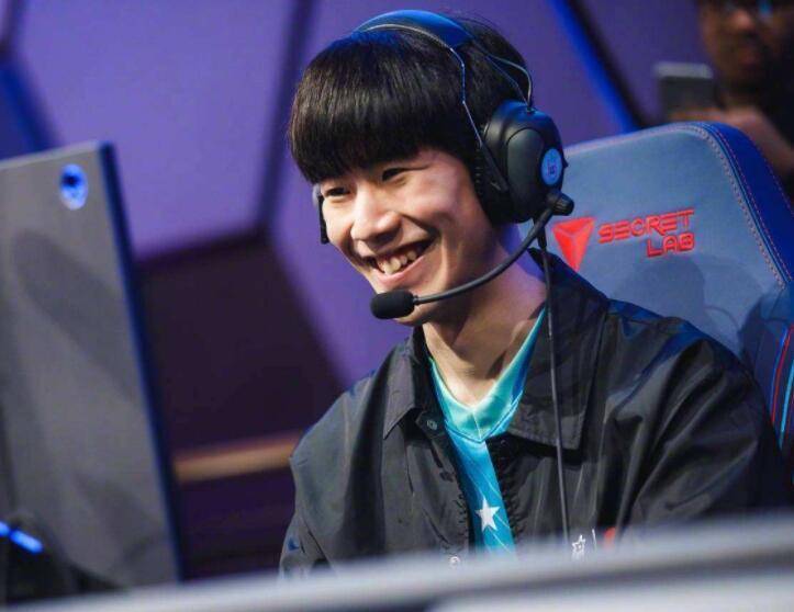 TheShy新星突破纪录表现惊艳，巴塞罗那未来可期！